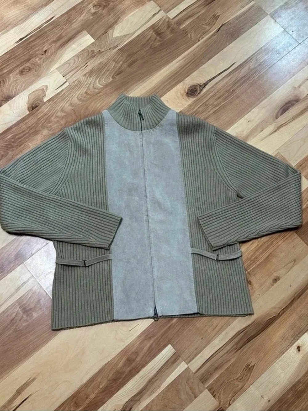 Amanda Smith Olive Zip-Front Ribbed & Suede-Panel Sweater